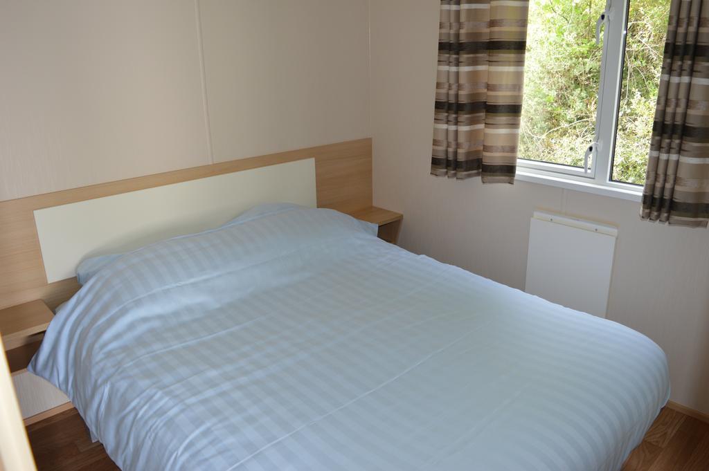 Verblijfpark Ardinam Olloy-sur-Viroin Habitación foto